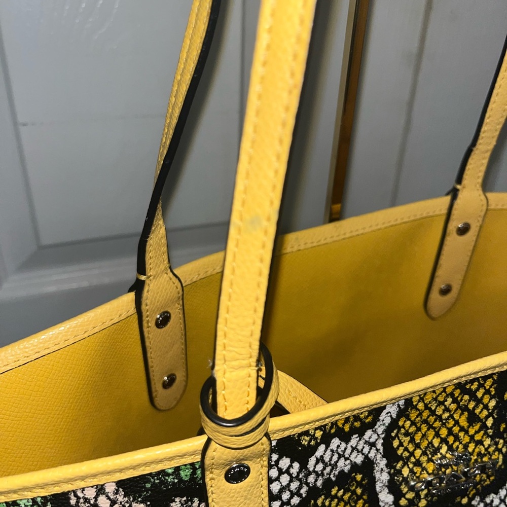 Coach Reversible City Tote in Snake Print With Detachable Wristlet (RARE) - Picture 16 of 16